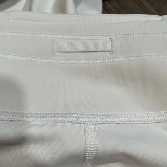 Lululemon Leggings size 6 - Picture 7 of 7